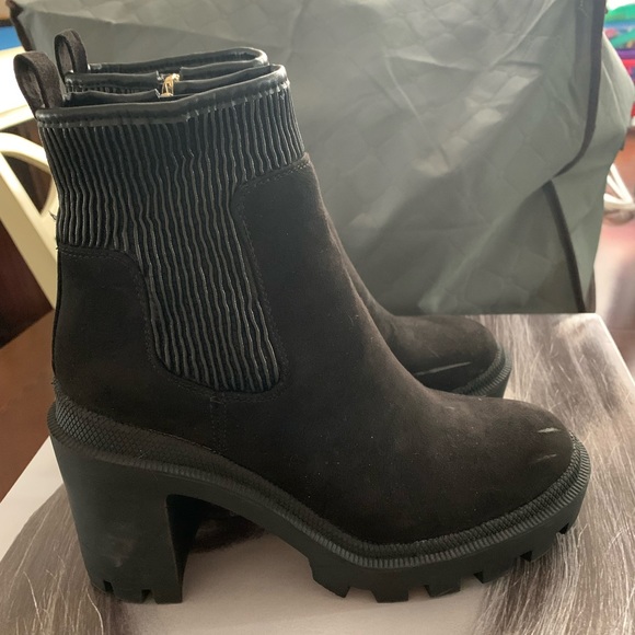 JLO Ankle boots, size 6 - Picture 4 of 13